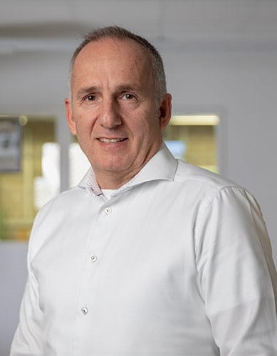 Kosta Dimitriadis, Hug Engineering